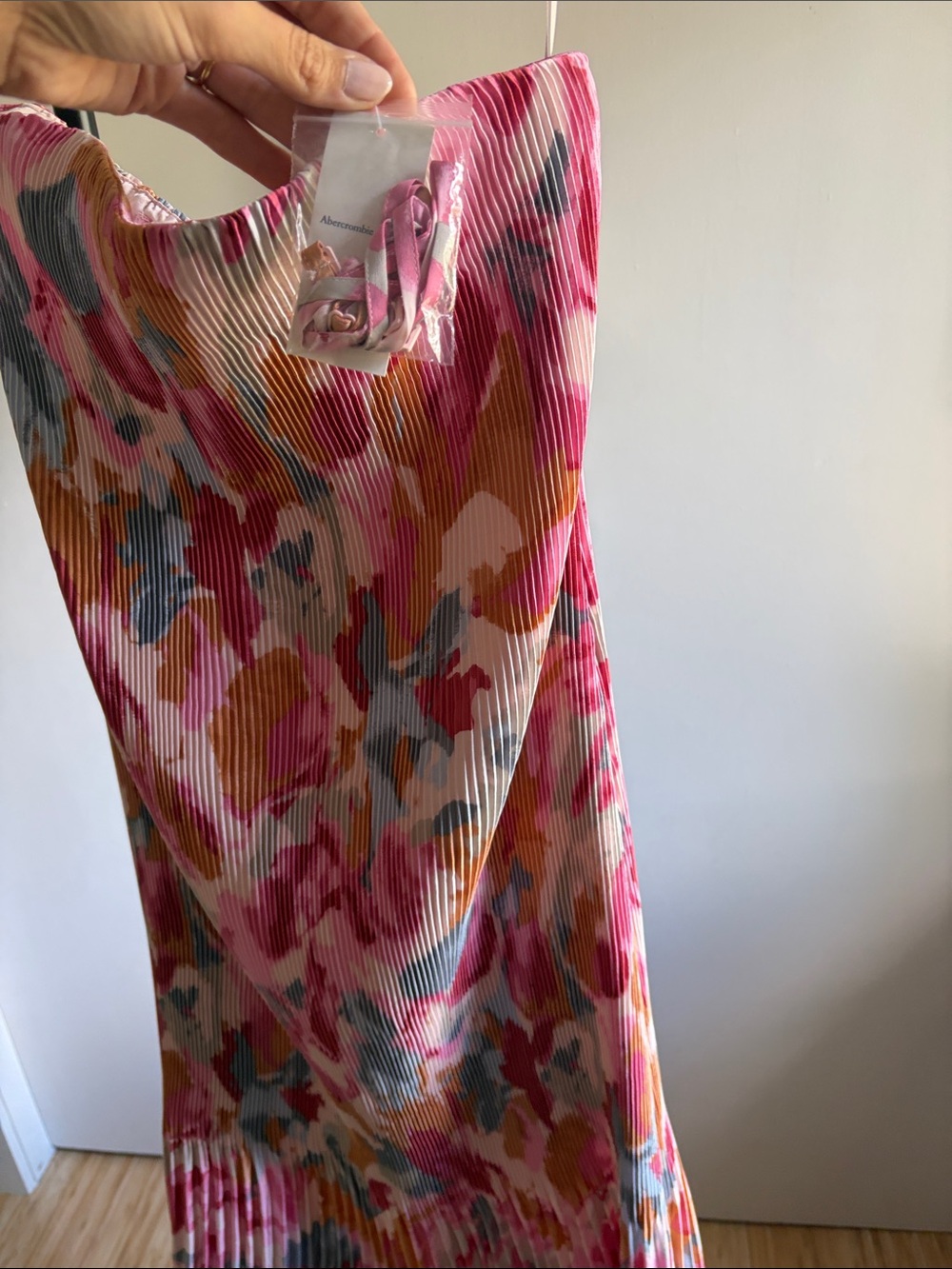 NWT Sz M A&F Pink Multi-Print Pleated Strapless Midi Dress - Picture 9 of 9